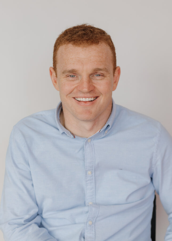 Alex McKinnon | Psychosocial Recovery Coach Head of Growth & Partnerships | Alike